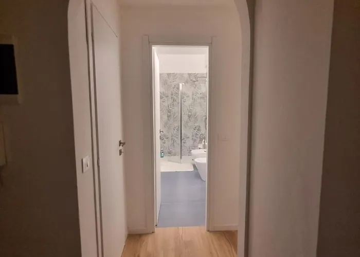 La Casa Bianca E Blu *