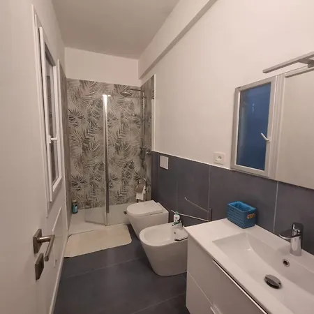 דירה La Casa Bianca E Blu ראפאלו